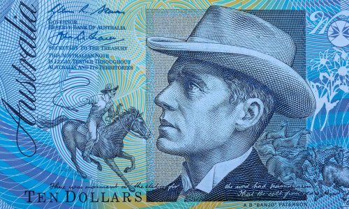 AUD/USD Steps Down from Its Daily High, Maintains Good Bid Close to Mid-0.7100 as USD Weakens Averagely